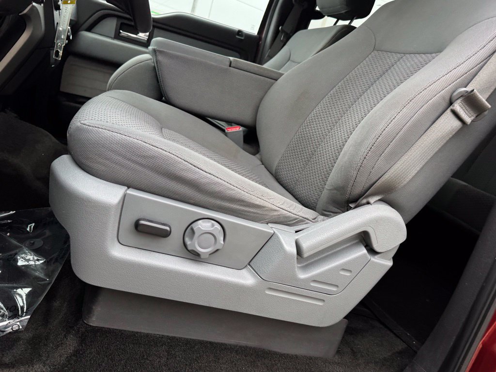Used 2014 Ford F150 XLT w/ Equipment Group 302A Luxury AWD/4WD image 6