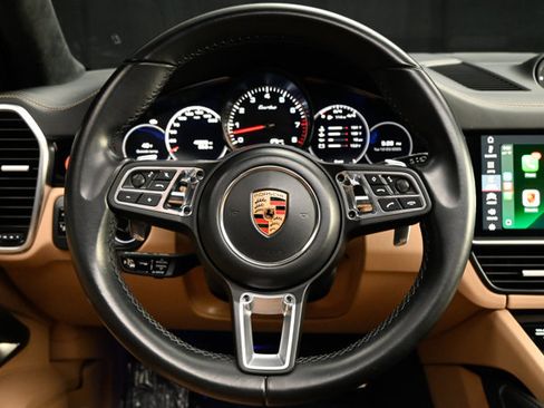 Used 2019 Porsche Cayenne Turbo w/ Premium Plus Package image 7