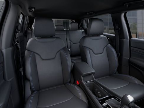 New 2026 Jeep Compass Limited image 16