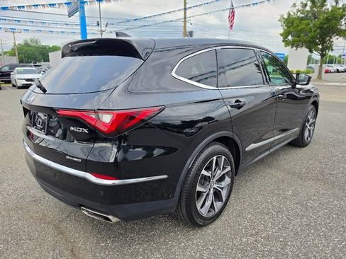 Used 2023 Acura MDX SH-AWD w/ Technology Package image 5