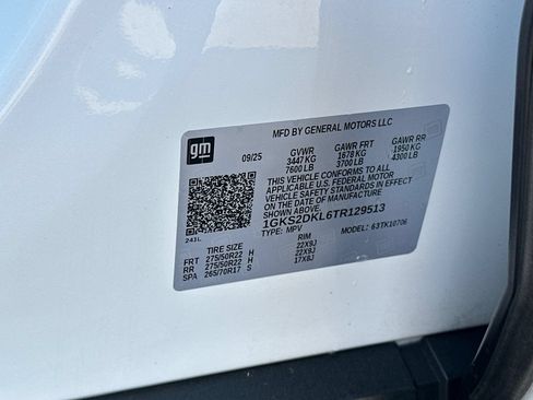 Used 2026 GMC Yukon Denali w/ Sun & Power Step Package AWD/4WD image 42