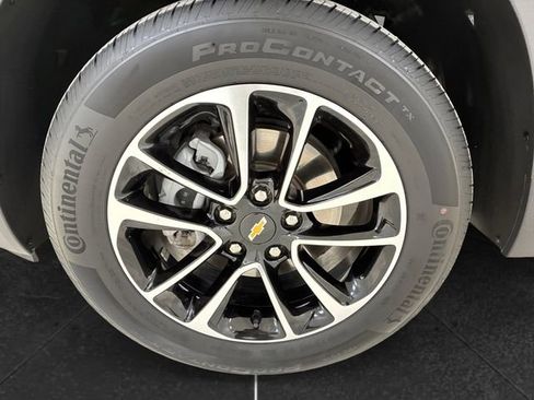 Used 2025 Chevrolet TrailBlazer LT w/ Convenience Package image 9