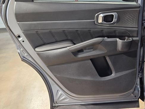 Used 2023 Kia Sorento SX AWD/4WD image 36