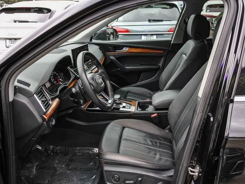 Used 2023 Audi Q5 2.0T Premium w/ Convenience Package image 19