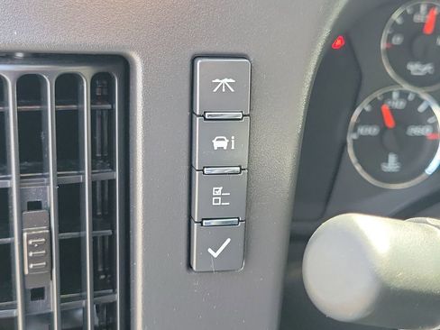 Used 2025 Chevrolet Express 2500 w/ Driver Convenience Package RWD image 10