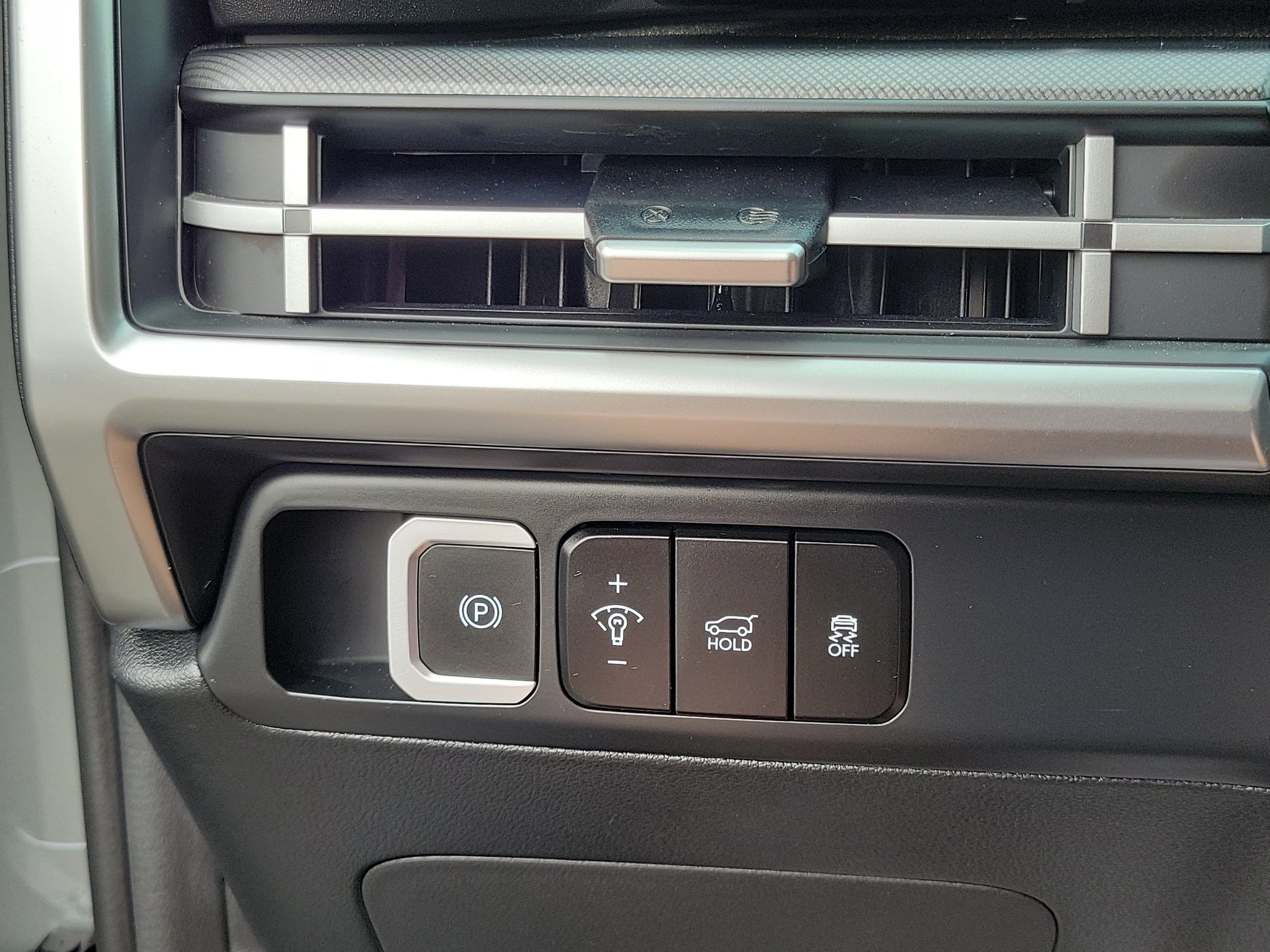 Certified 2026 Hyundai Santa Fe SE FWD image 12