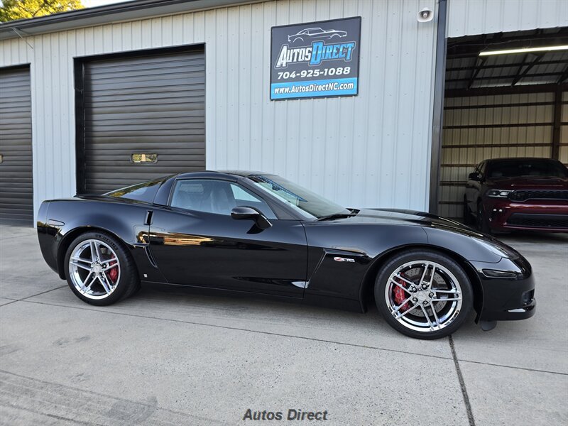 Used 2006 Chevrolet Corvette Z06 w/ Preferred Equipment Group RWD image 2