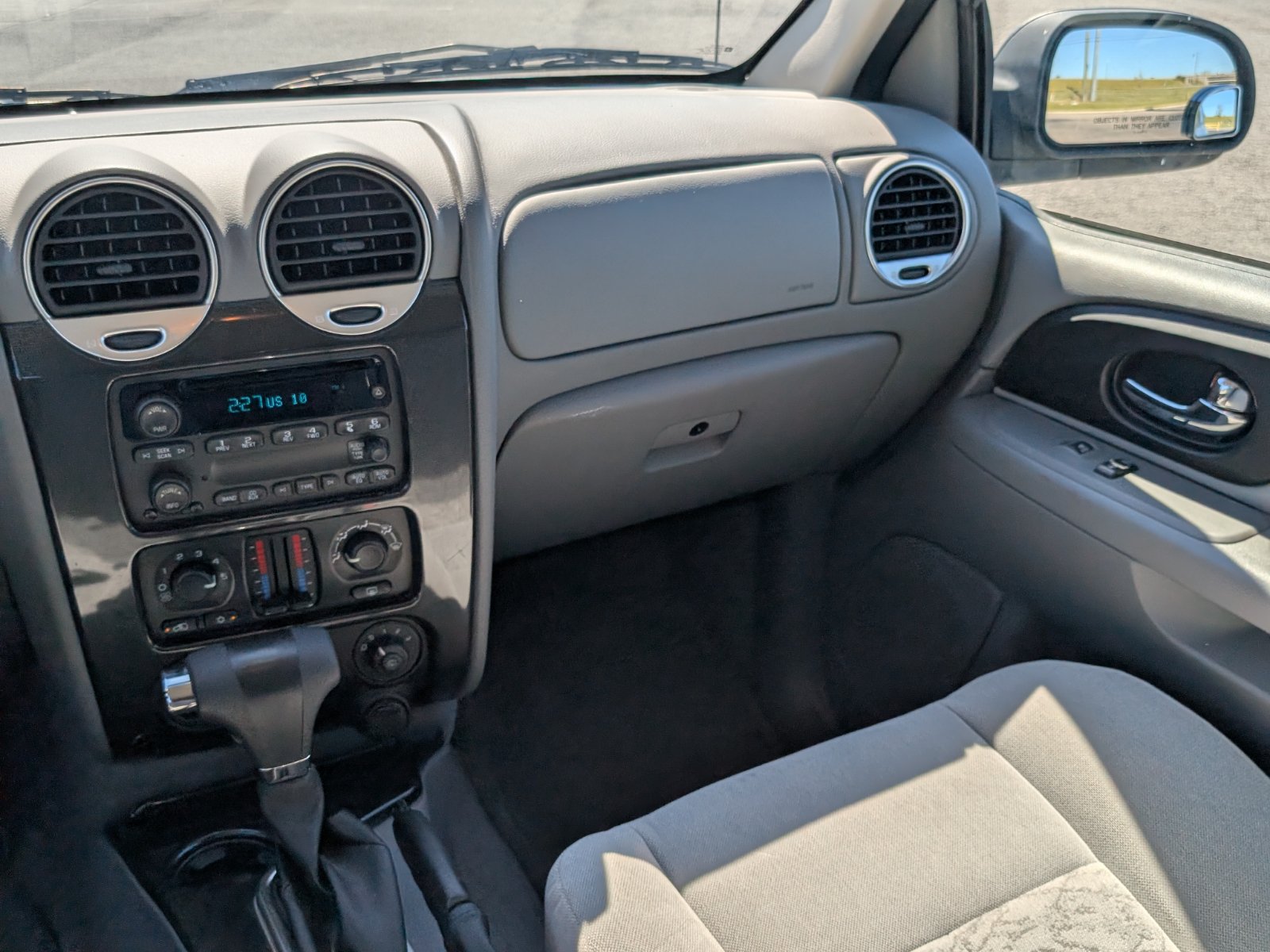 Used 2007 GMC Envoy SLE RWD image 9