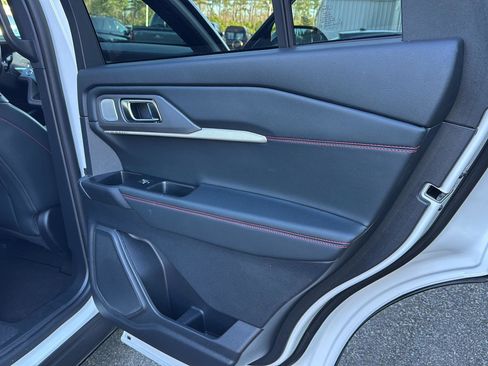 Certified 2025 Ford Explorer ST w/ Sun And Sound Package image 13