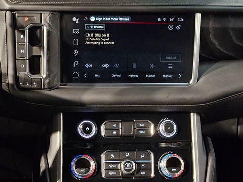 Used 2024 GMC Yukon Denali image 16