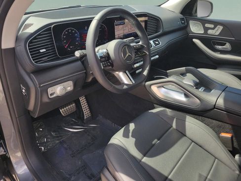 Certified 2026 Mercedes-Benz GLS 450 4MATIC image 19