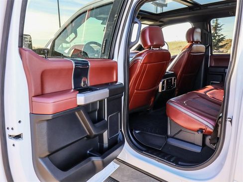 Used 2021 Ford F250 Platinum w/ Tremor Off-Road Package image 28