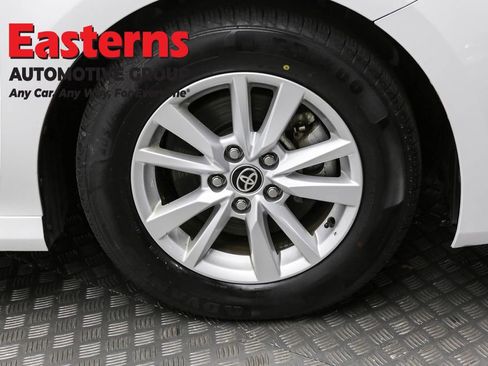 Used 2025 Toyota Camry LE FWD image 32