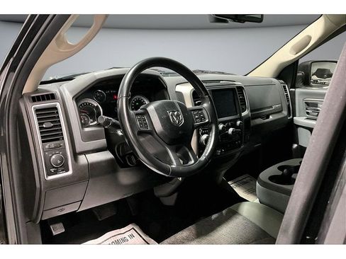 Used 2019 RAM 1500 Big Horn AWD/4WD image 15