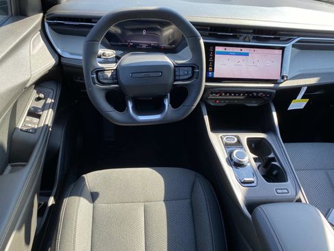 New 2026 Jeep Cherokee Laredo image 7