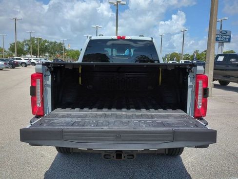 Used 2025 Ford F350 Lariat w/ Lariat Ultimate Package AWD/4WD image 13