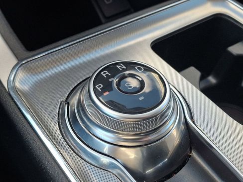 Used 2022 Ford Edge SEL w/ Convenience Package image 15