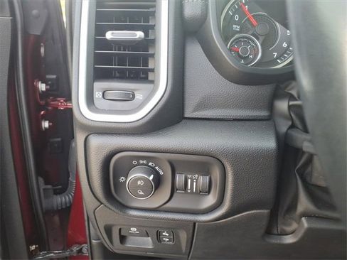 Used 2022 RAM 1500 Laramie image 21