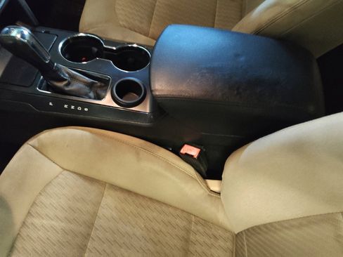 Used 2016 Ford Explorer FWD image 26