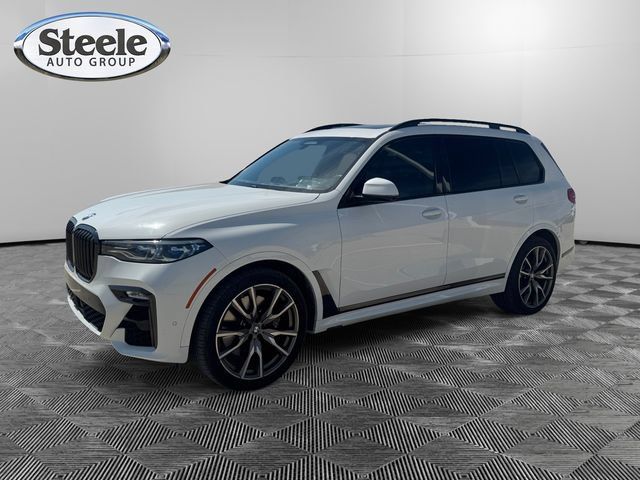 Used 2021 BMW X7 M50i w/ Dynamic Handling Package AWD/4WD image 1