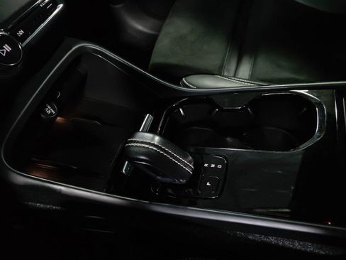 Used 2021 Volvo XC40 P8 Recharge w/ Advanced Package image 28