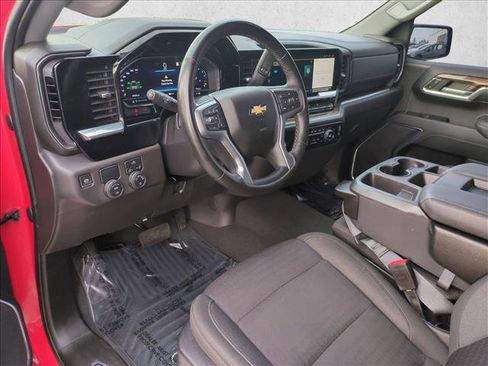 Used 2023 Chevrolet Silverado 1500 LT image 9