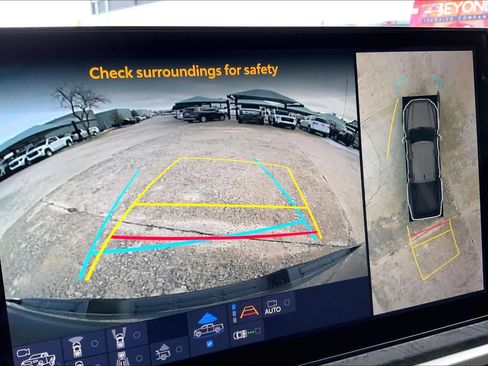 Used 2025 Toyota Tacoma Limited image 25