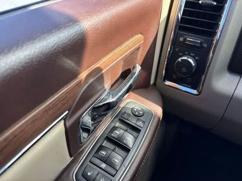 Used 2018 RAM 1500 Laramie RWD image 21