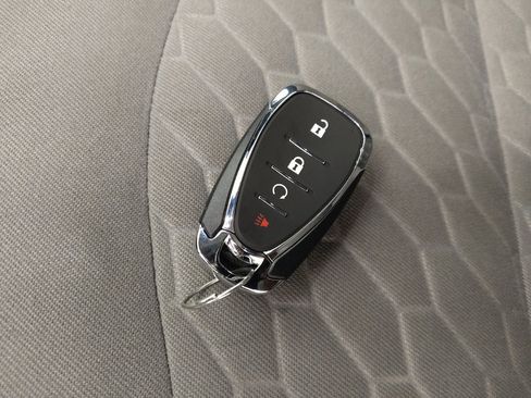 Used 2020 Chevrolet Equinox LS AWD/4WD image 32