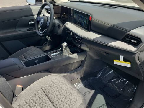 New 2026 Nissan Kicks SV w/ Interior Electronics Package FWD image 12