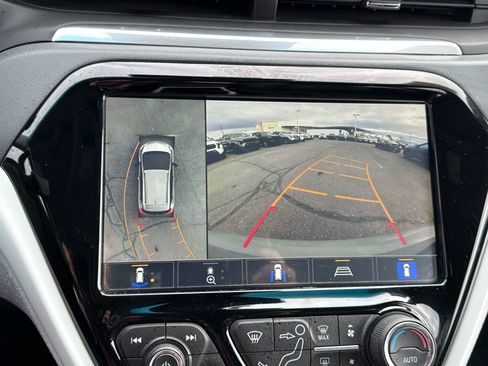 Used 2020 Chevrolet Bolt Premier w/ Infotainment Package image 23