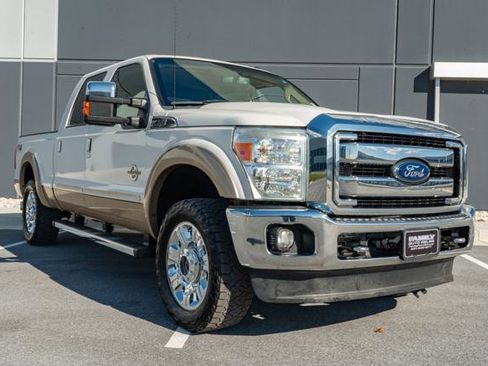 Used 2014 Ford F250 Lariat w/ Lariat Ultimate Package image 13