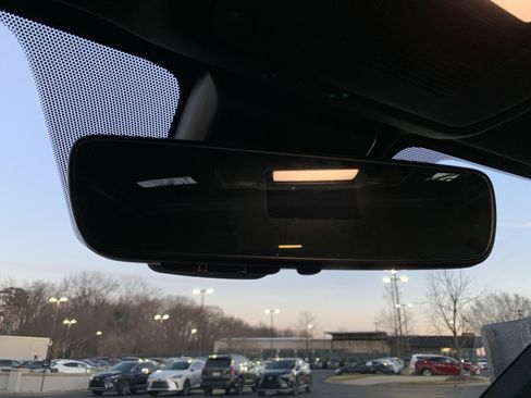 Used 2023 Lexus IS 350 F Sport image 7