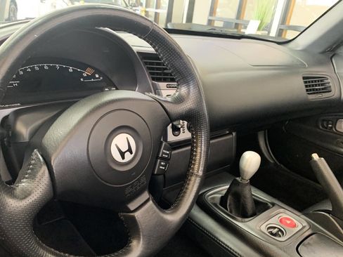 Used 2002 Honda S2000 image 9