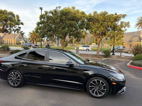 Used 2021 Hyundai Sonata Limited w/ Preferred Accessory Package FWD image 24
