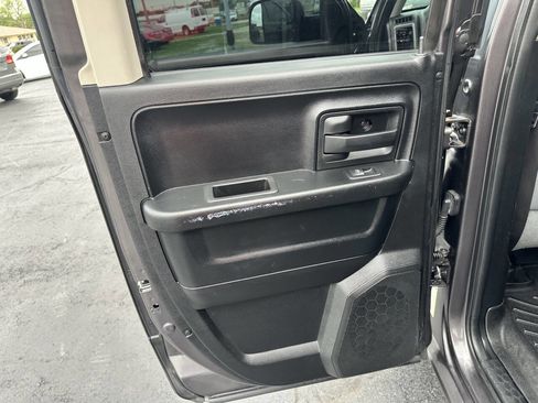 Used 2014 RAM 1500 Express image 16