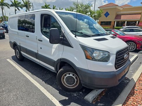 Used 2015 Ford Transit 250 130 Low Roof RWD image 1