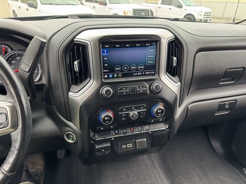 Used 2019 Chevrolet Silverado 1500 RST image 30