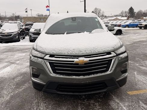 Used 2023 Chevrolet Traverse LT image 36