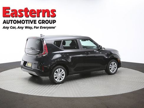Used 2023 Kia Soul LX FWD image 40