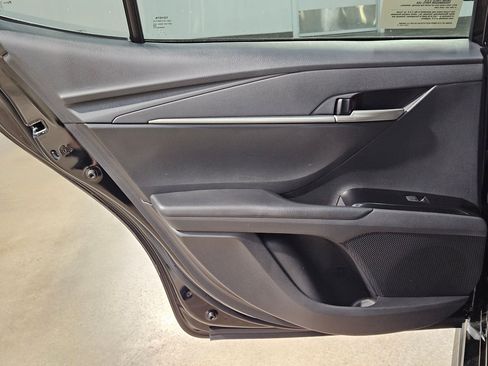 New 2026 Toyota Camry Hybrid FWD image 19