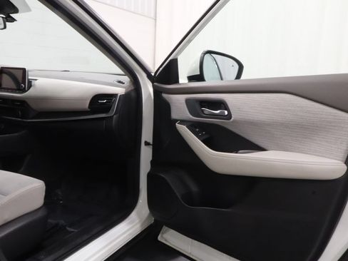 Used 2023 Nissan Rogue SV AWD/4WD image 14