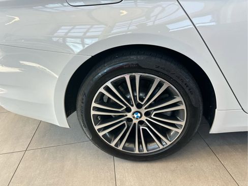 Used 2019 BMW 530i xDrive w/ Convenience Package image 22