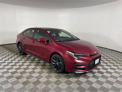 Used 2023 Toyota Corolla SE w/ SE Premium Package image 24