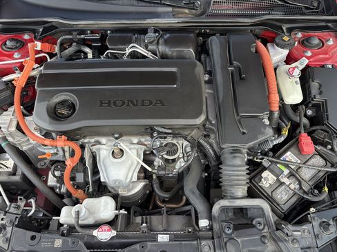 Certified 2025 Honda Civic Sport image 30