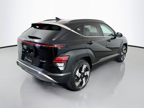 Used 2024 Hyundai Kona Limited AWD/4WD image 7