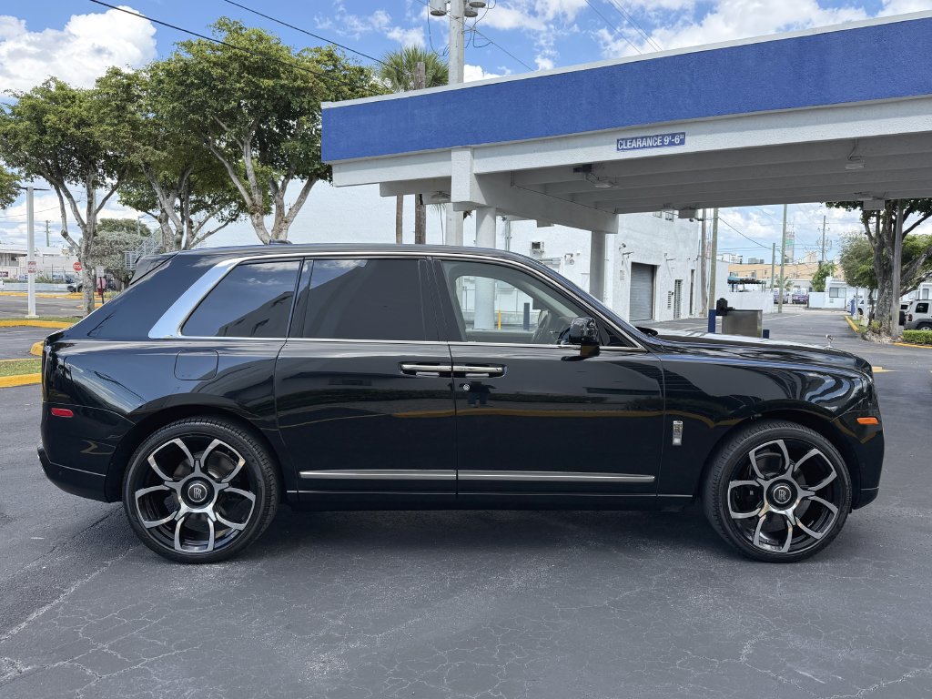 Used 2019 Rolls-Royce Cullinan AWD/4WD image 6