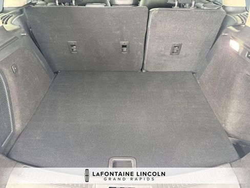 Used 2023 Lincoln Corsair Reserve w/ Equipment Group 202A AWD/4WD image 30