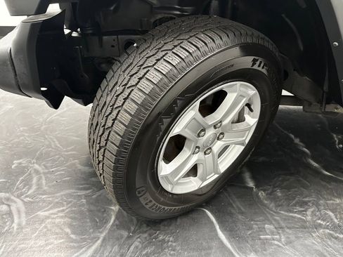 Used 2023 Jeep Wrangler Sport S image 26