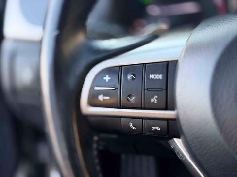 Used 2016 Lexus GS 200t RWD image 25